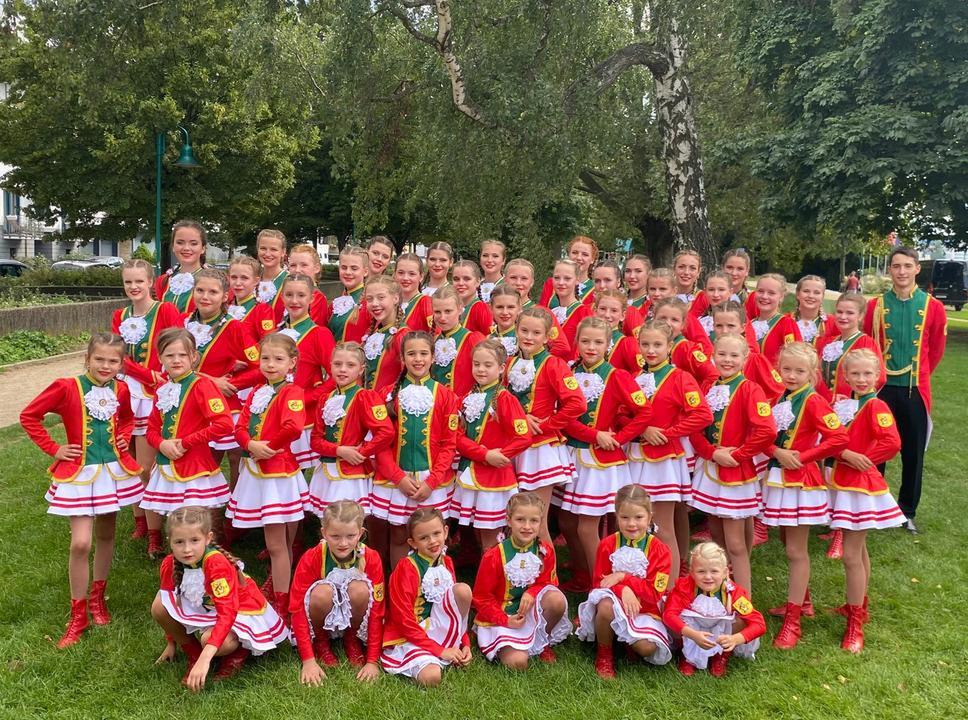 Sommerliches Tanzoutfit für die Ennertfunken